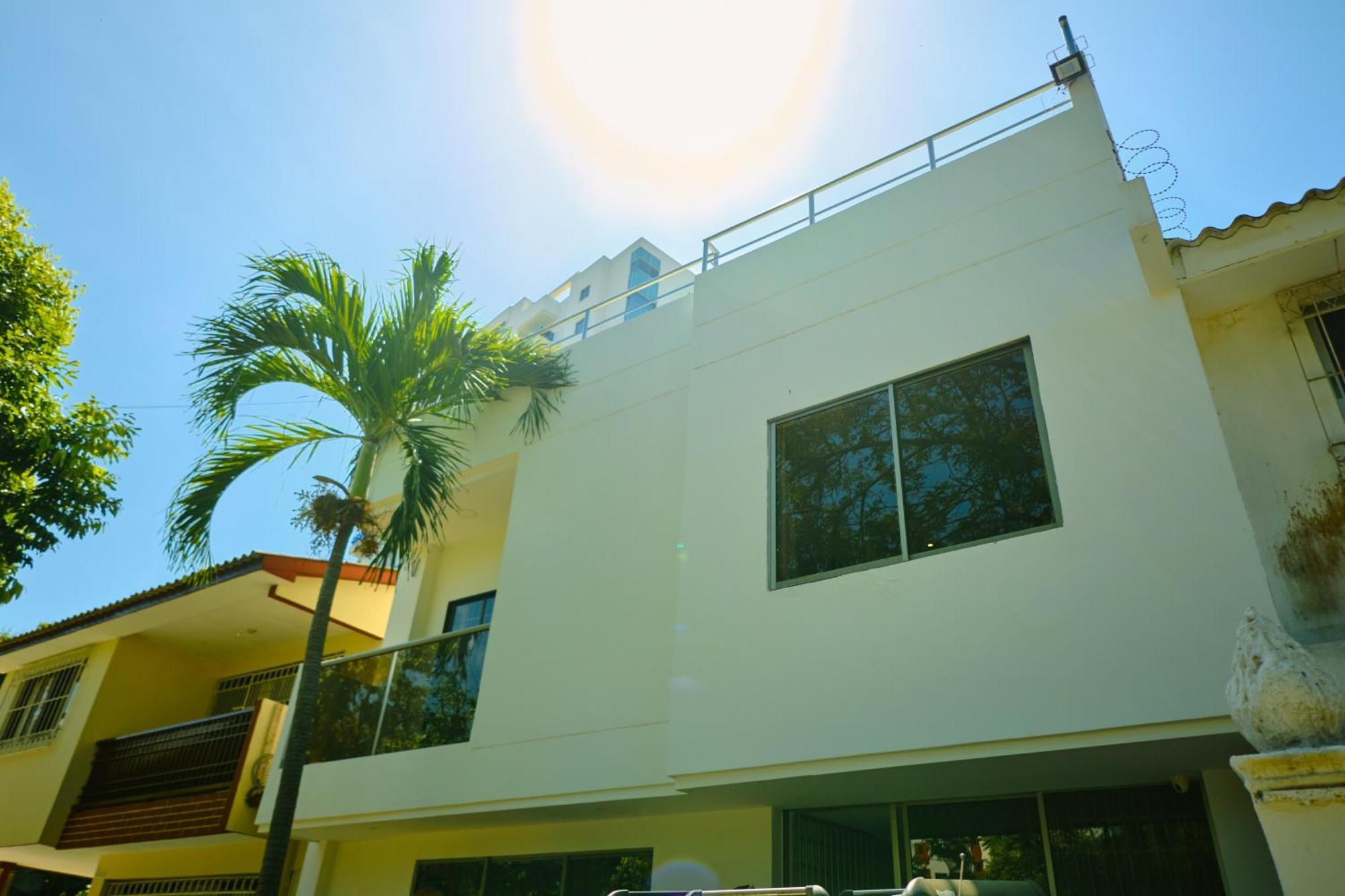 Casa En Con Jacuzzi Bed and breakfast *