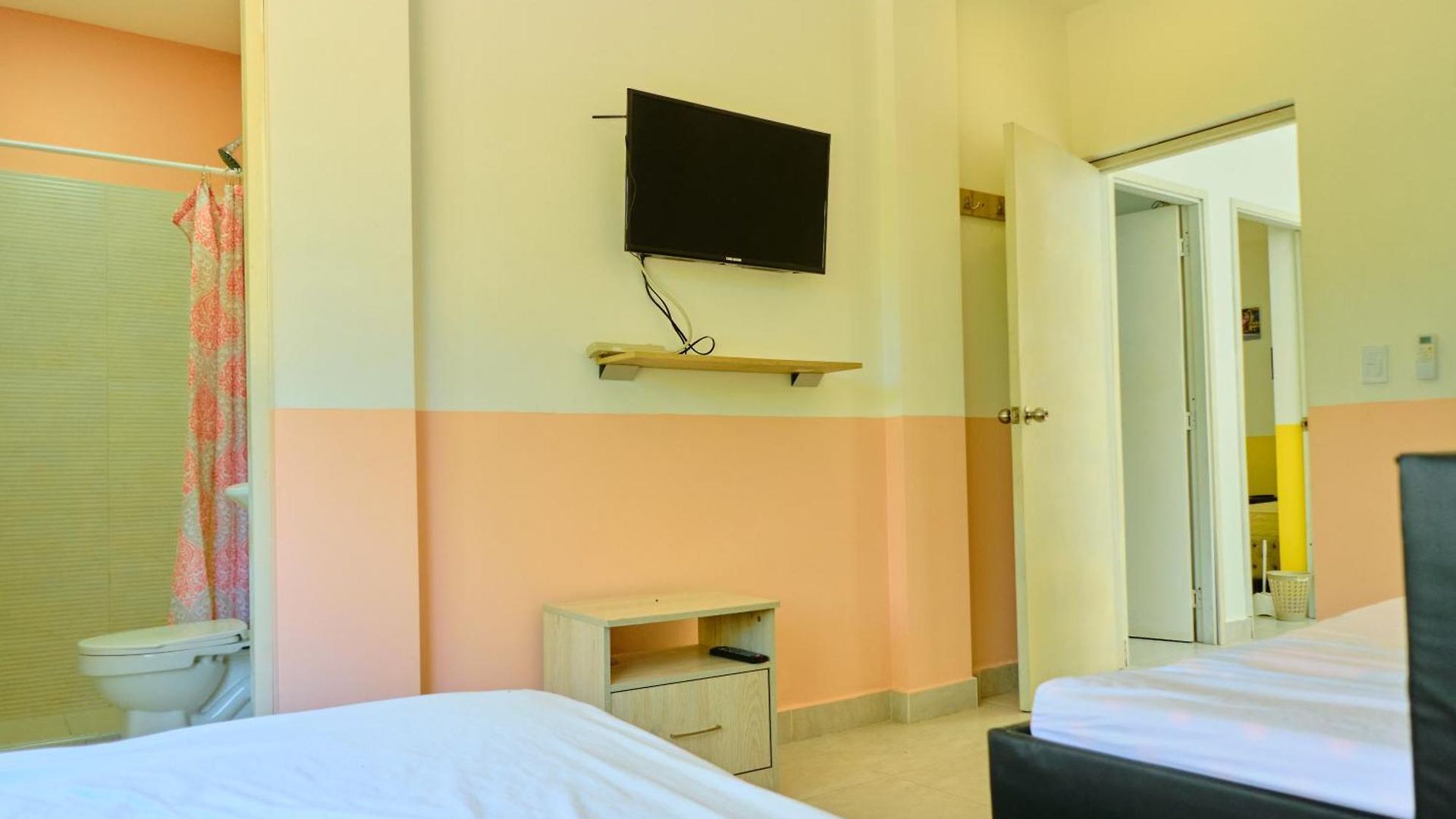 Casa En Con Jacuzzi Bed and breakfast