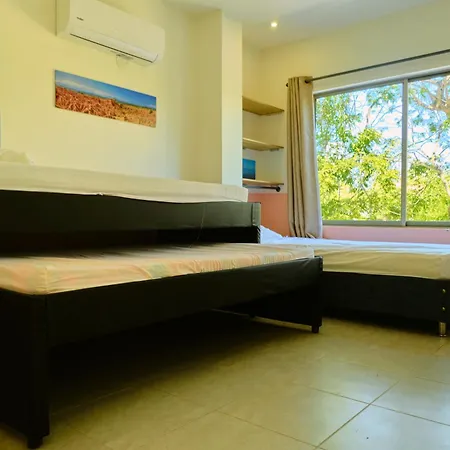Casa En Con Jacuzzi Bed and breakfast