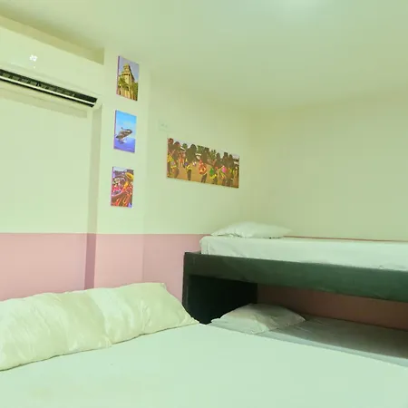 Bed and breakfast Casa En Con Jacuzzi *