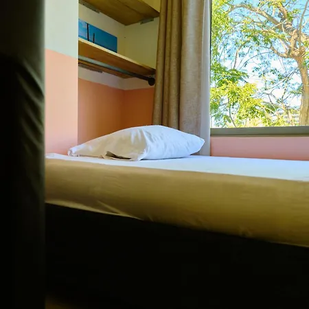 Casa En Con Jacuzzi Bed and breakfast